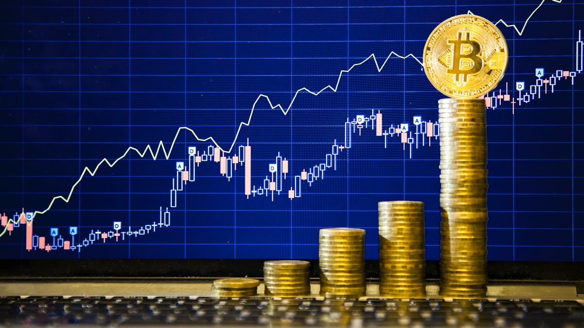 Bitcoin là một sản phẩm công nghệ vừa là tiền
