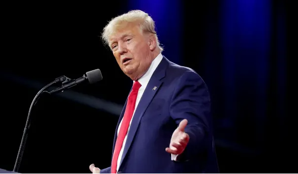 Trump bị phạt 10.000 USD/ngày vì "cố tình bất tuân lệnh toà”