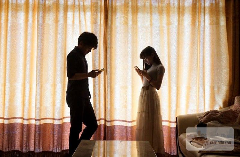 Nói xấu về người yêu cũ cũng là một trong số các dấu hiệu của cờ đỏ